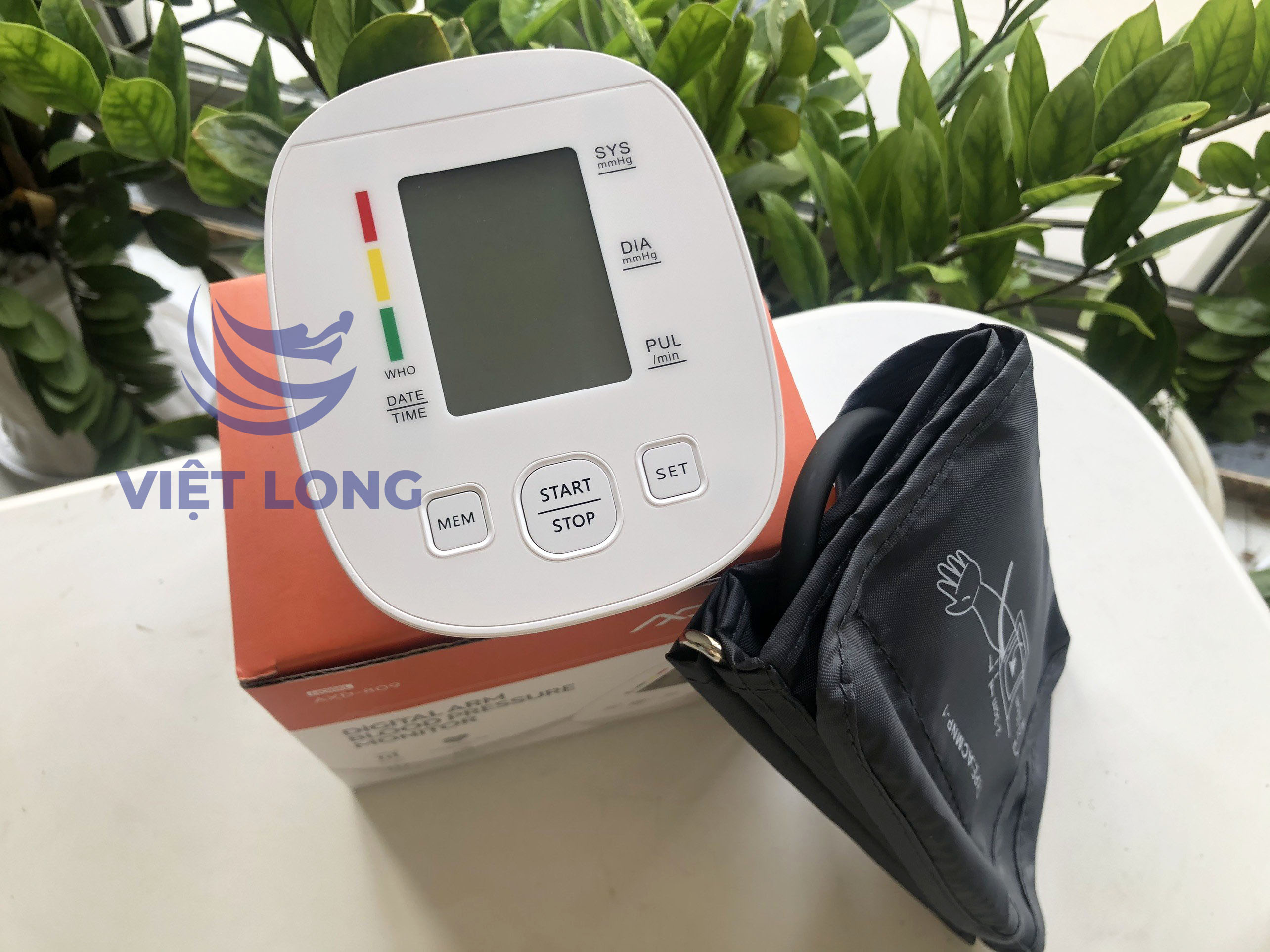 Máy đo huyết áp bắp tay điện tử AXD