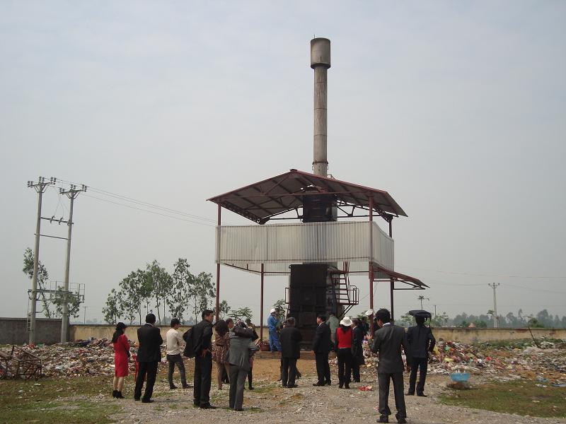 Tham quan lò đốt rác thải nông thôn không sử dụng nhiên liệu tại công ty Cổ phần môi trường Việt Thắng, xã Nga văn, huyện Nga Sơn, tỉnh Thanh Hóa